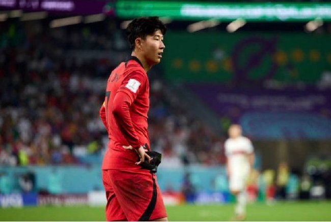 导演朱延平从众多童星中万里挑一地选出李欣蕊、张峻豪和今井龙星组成;新笑林小子，两代童星同框飙戏相信会更加精彩